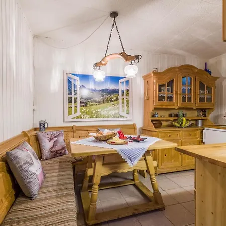 Apartman Zwischen Chiemsee Und Bergen Ug Bernau am Chiemsee