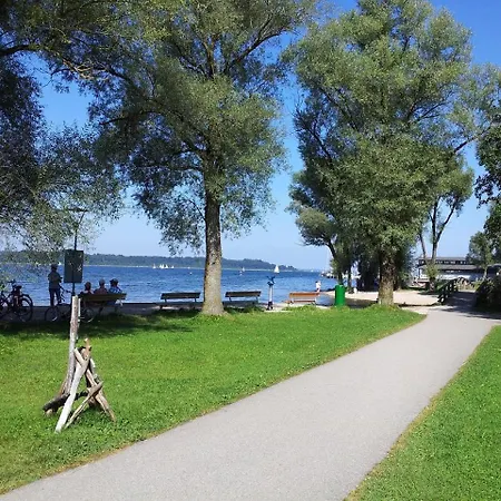 Apartman Zwischen Chiemsee Und Bergen Ug *