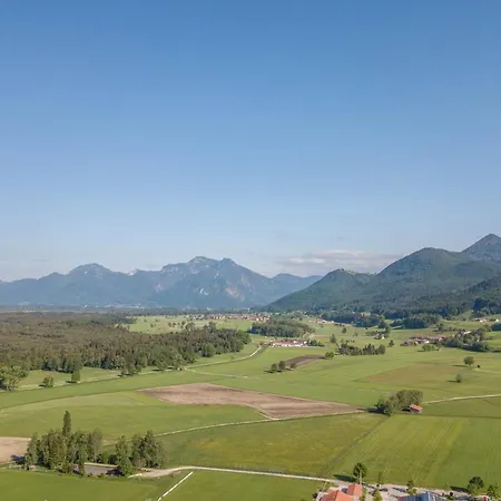 Zwischen Chiemsee Und Bergen Ug Bernau am Chiemsee