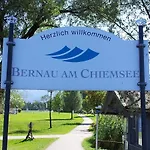 Zwischen Chiemsee Und Bergen Ug *